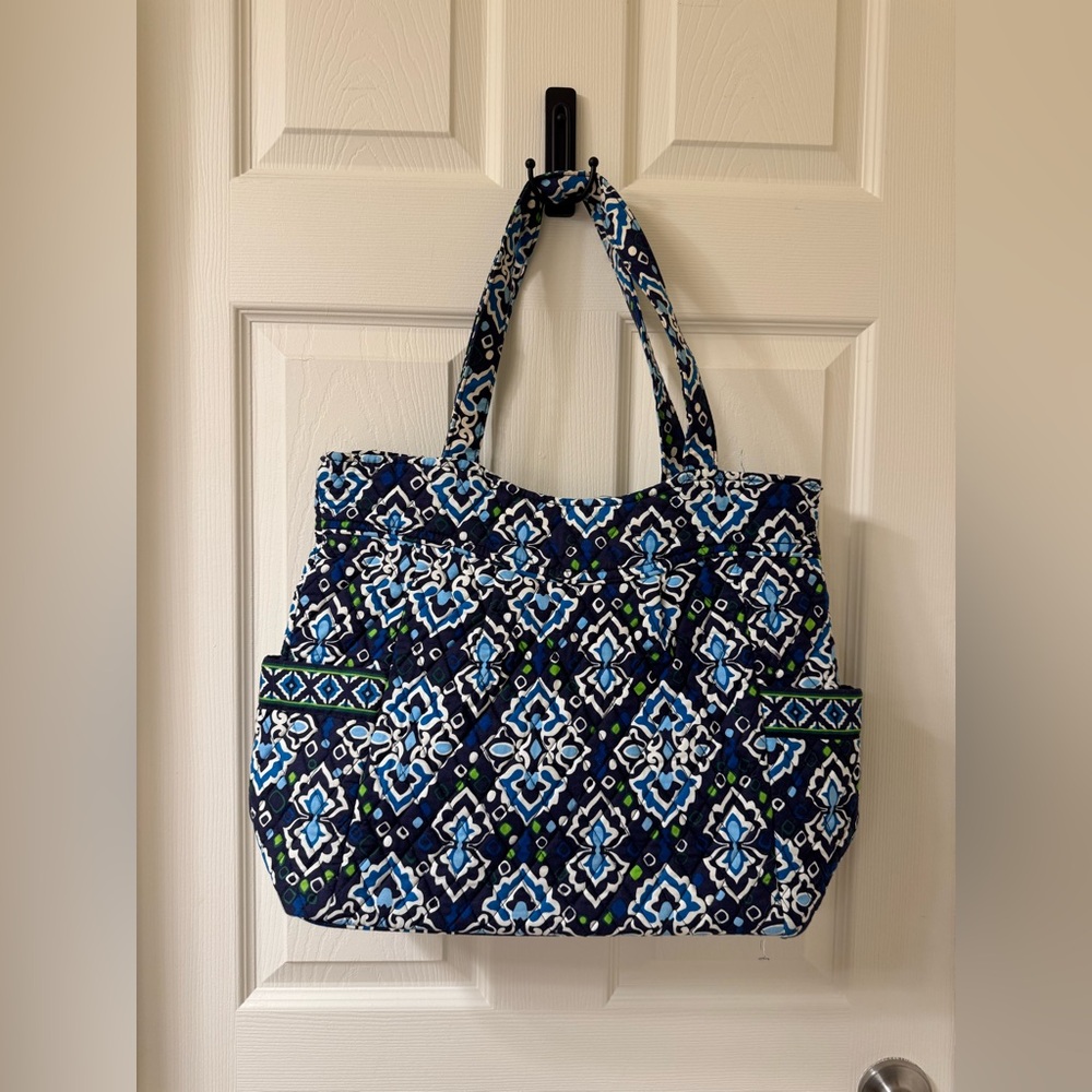 EUC Vera Bradley Pleated Tote